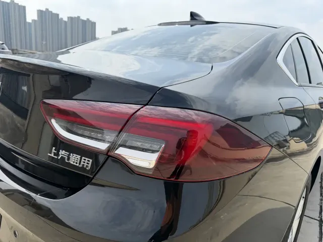 Buick Regal — Фото автомобиля 17
