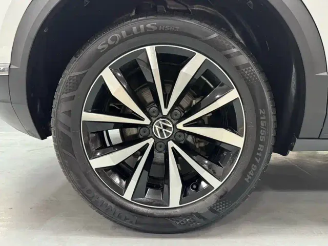Volkswagen T-Roc — Фото автомобиля 18