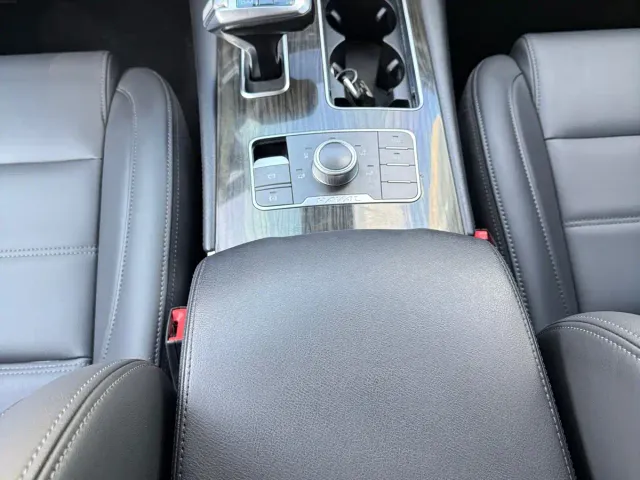 Haval H9 — Фото автомобиля 12
