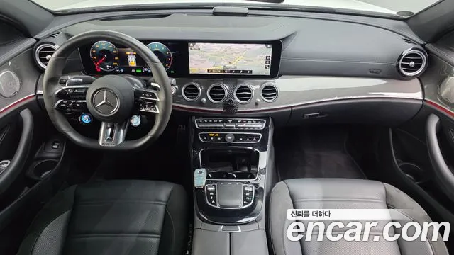 Mercedes-Benz E-Class — Фото автомобиля 7