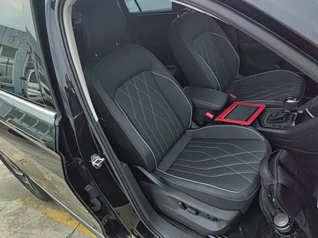 Volkswagen Tiguan L — Фото автомобиля 24