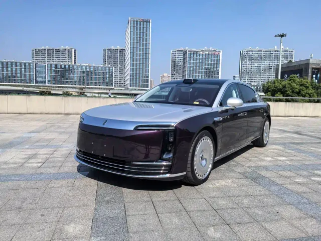Фотография автомобиля — Maextro S800