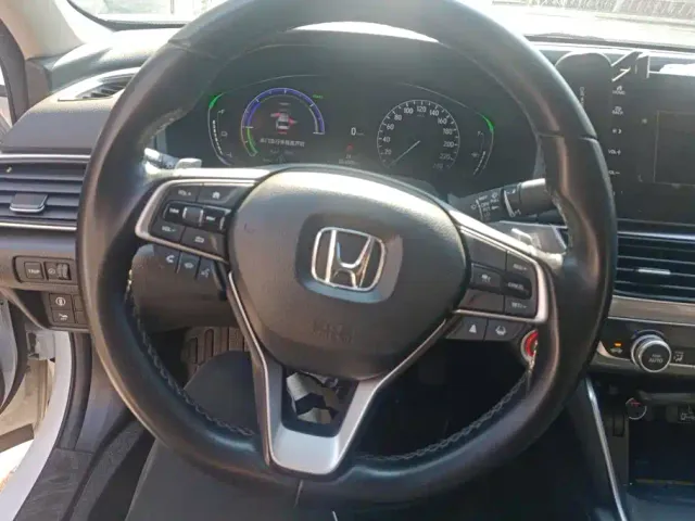 Honda Accord — Фото автомобиля 15