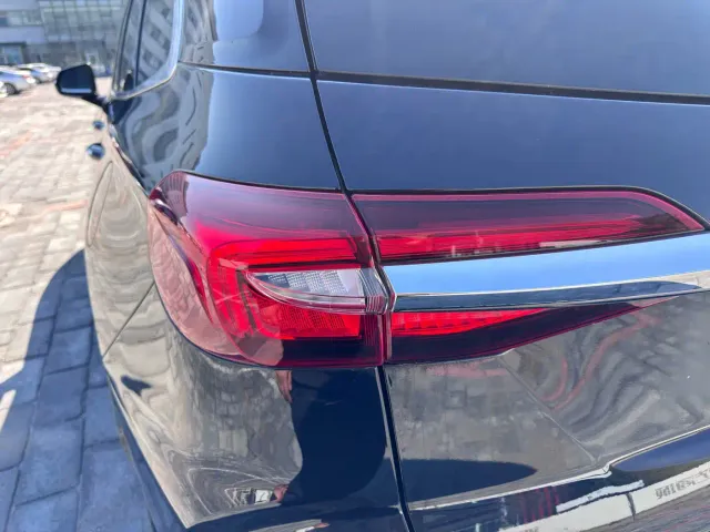Buick Enclave — Фото автомобиля 22