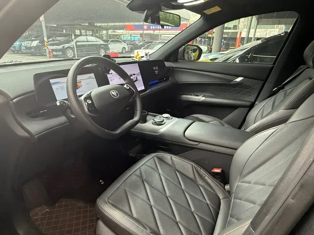 Changan CS75 Plus — Фото автомобиля 6