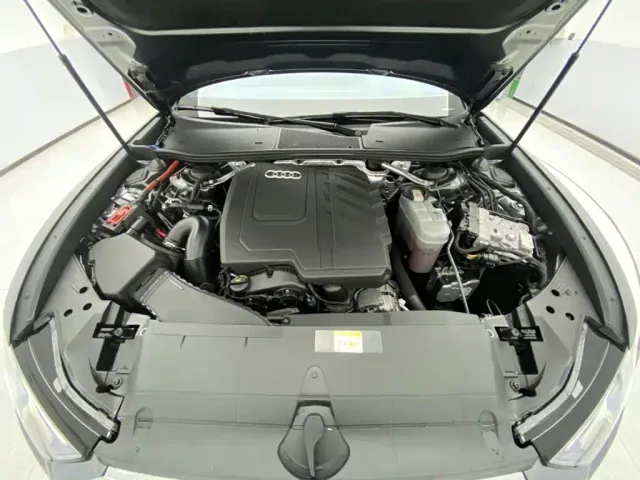 Audi A6L — Фото автомобиля 12
