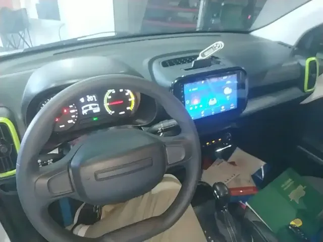 Roewe Kaiwei CLEVER 2021 302km New Four-Seat Super Edition — Фото автомобиля 9