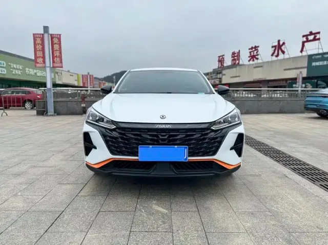 Dongfeng Yixuan — Фото автомобиля 2