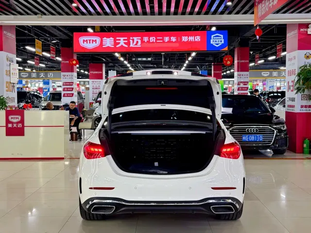 Mercedes-Benz C-Class — Фото автомобиля 8