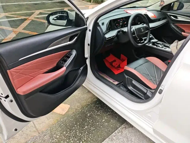 Changan Eado — Фото автомобиля 15