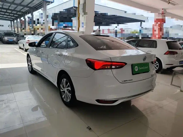 Buick Verano — Фото автомобиля 4