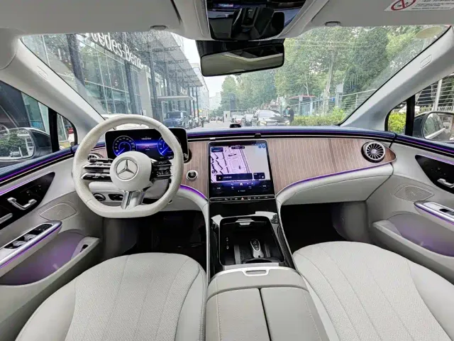 Mercedes-Benz Mercedes-Benz EQE 2025 500 4MATIC Pioneer — Фото автомобиля 16