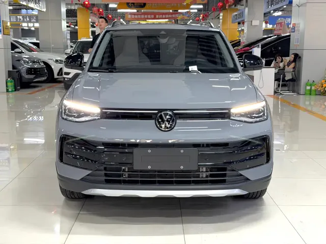 Volkswagen Tharu — Фото автомобиля 3