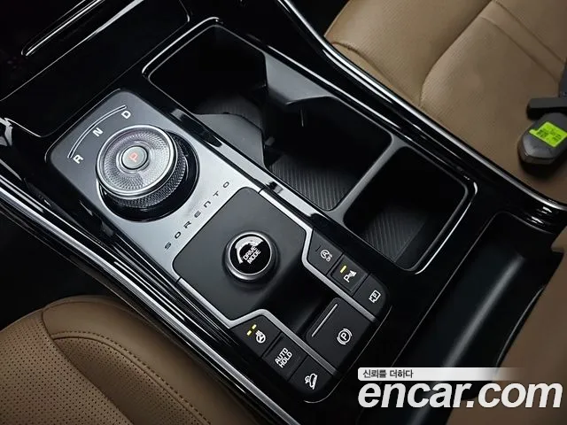Kia Sorento Новый Sorento 4 поколение Бензин 2.5T 2WD — Фото автомобиля 9