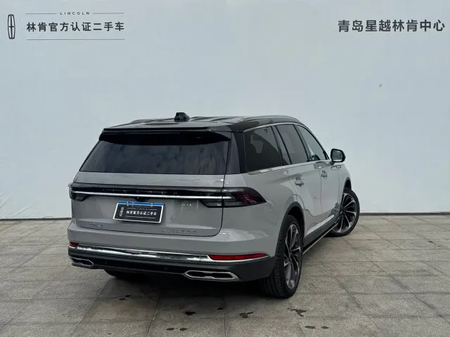 Lincoln Aviator — Фото автомобиля 5