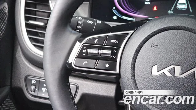 Kia Seltos New — Фото автомобиля 23