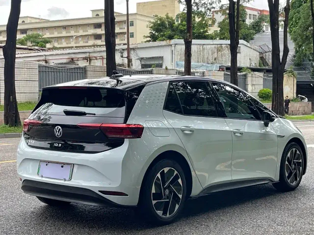 Volkswagen ID.3 — Фото автомобиля 13