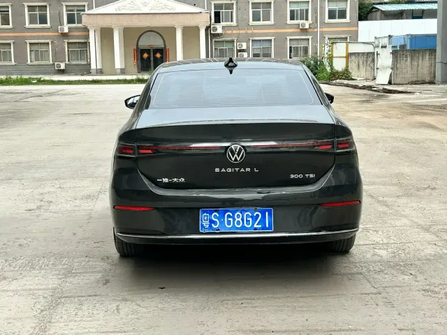 Volkswagen Sagitar — Фото автомобиля 8