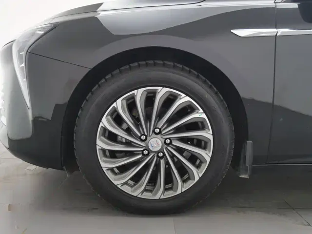 Buick LaCrosse — Фото автомобиля 17