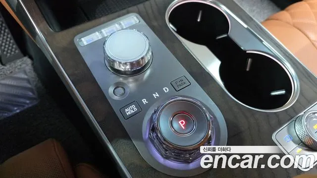 Genesis GV80 — Фото автомобиля 9
