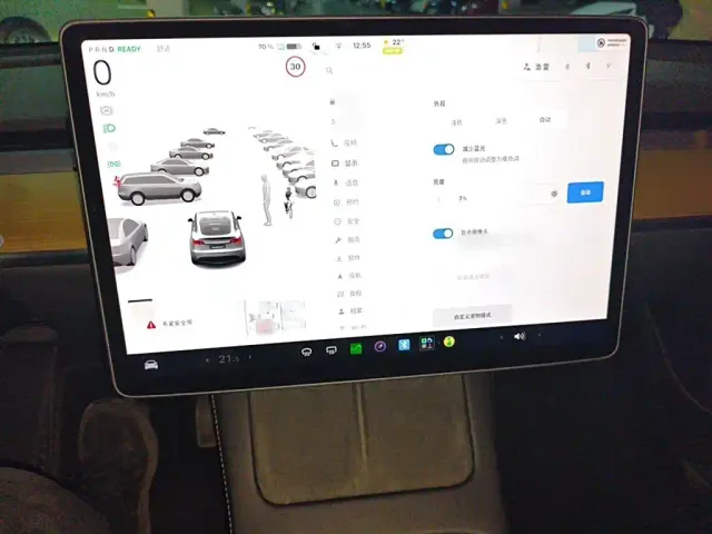Tesla Model Y — Фото автомобиля 5