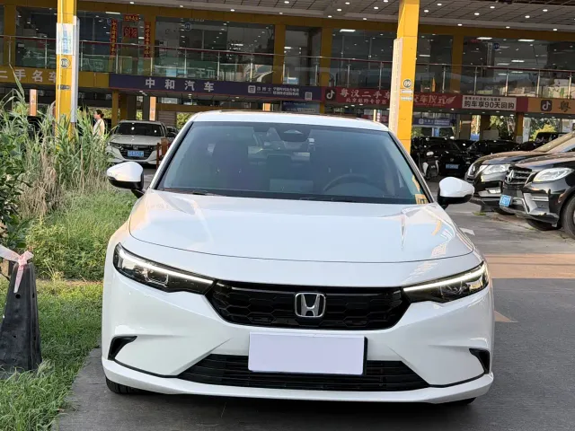 Honda Integra — Фото автомобиля 2