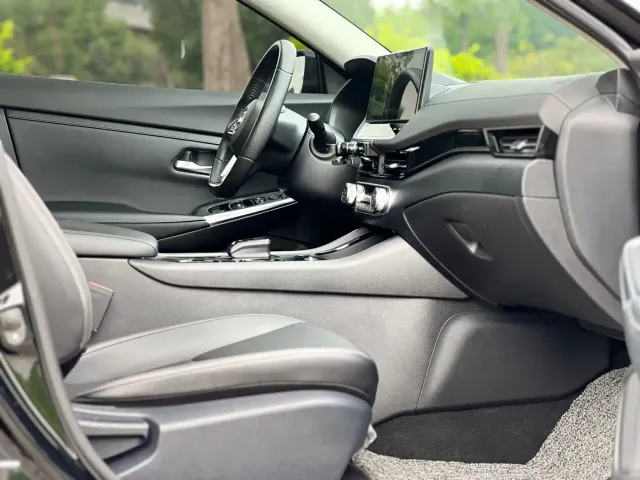 Nissan Sylphy — Фото автомобиля 15