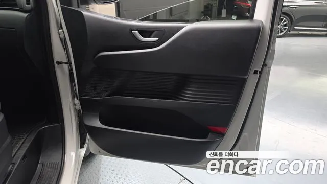 Hyundai Staria — Фото автомобиля 14