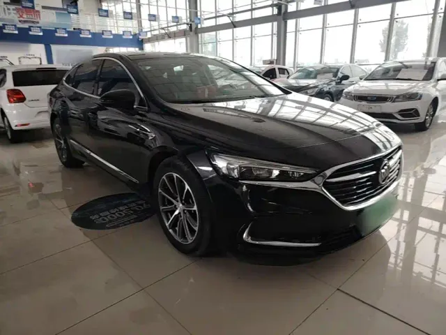Buick LaCrosse — Фото автомобиля 3