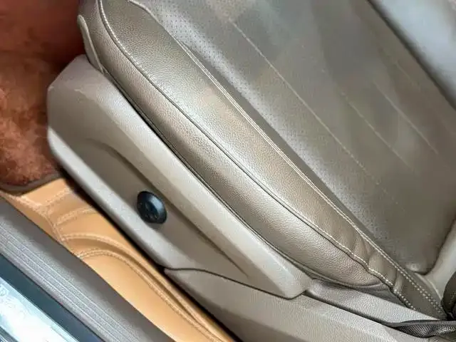 Mercedes-Benz E-Class — Фото автомобиля 17