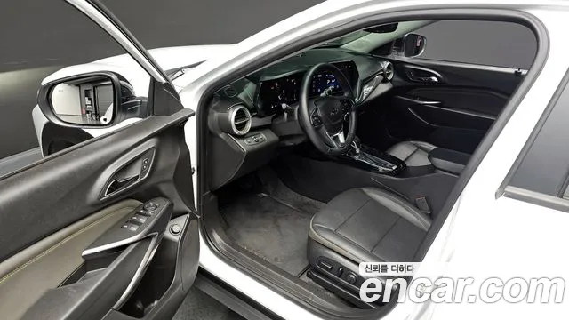 ChevroletGMDaewoo Trax Trax Кроссовер — Фото автомобиля 12
