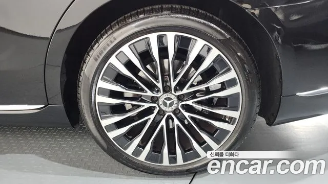 Mercedes-Benz S-Class — Фото автомобиля 5