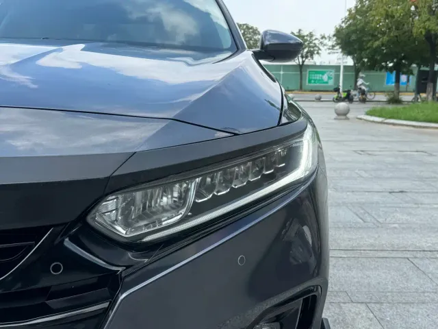 Honda Accord — Фото автомобиля 16
