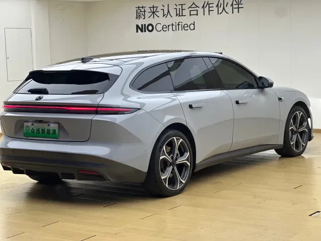 Nio ET5 Touring — Фото автомобиля 6