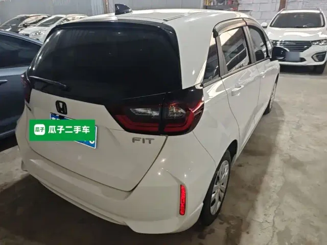 Honda Fit — Фото автомобиля 6
