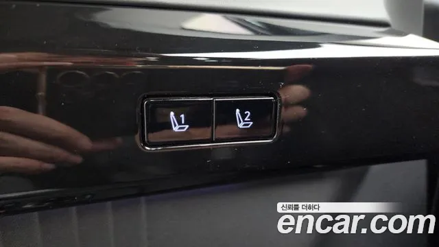 Hyundai Grandeur Grandeur (GN7) 2.5 Бензин 2WD — Фото автомобиля 17