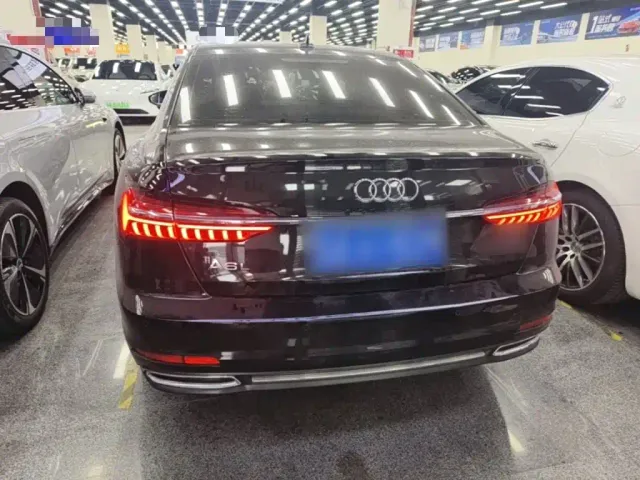 Audi A6L — Фото автомобиля 5