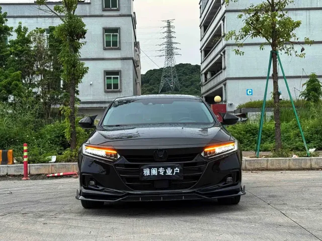 Honda Accord — Фото автомобиля 2