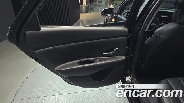 Hyundai Avante CN7 — Фото автомобиля 13