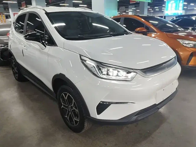 BYD Yuan Pro — Фото автомобиля 3