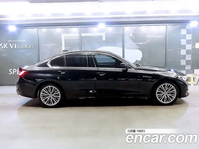 BMW 3-Series 3 серия (G20) 320i Luxury — Фото автомобиля 3