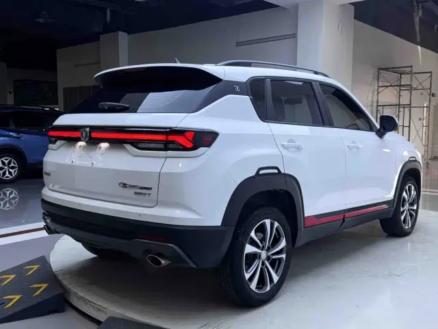 Changan CS35 Plus — Фото автомобиля 6