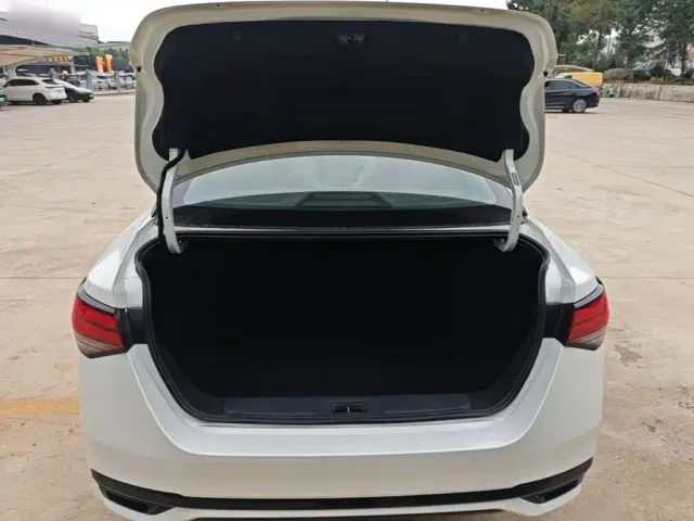 Nissan Sylphy — Фото автомобиля 17