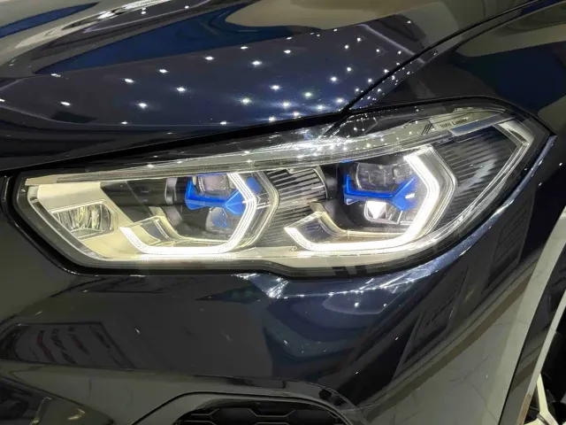 BMW X5 — Фото автомобиля 10