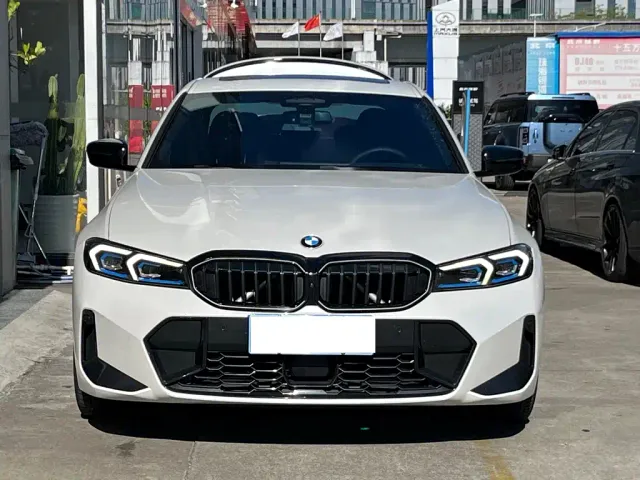 BMW 3 Series — Фото автомобиля 2