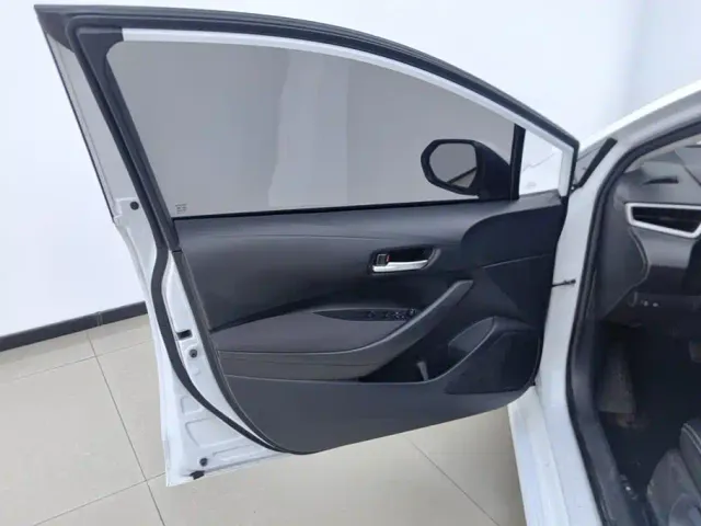 Toyota Corolla — Фото автомобиля 7