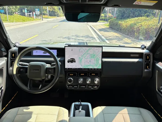 iCAR V23 — Фото автомобиля 9