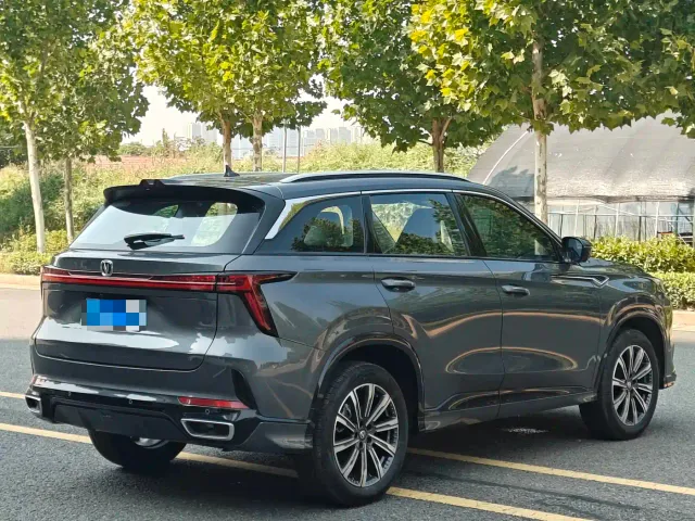 Changan CS75 Plus — Фото автомобиля 10