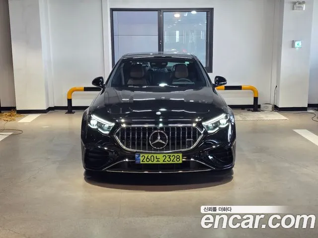 Фотография автомобиля — Mercedes-Benz E-Class