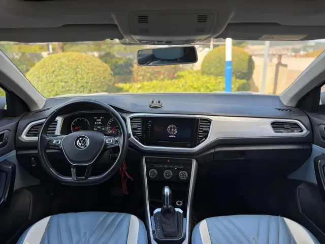 Volkswagen T-Roc — Фото автомобиля 9